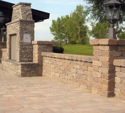 Plaza Wall